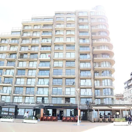 In By The Apartamento *