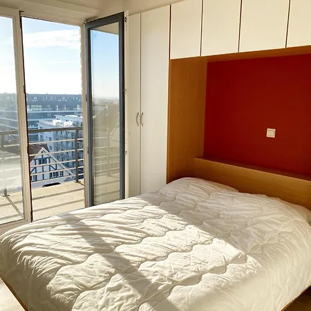 Appartement In By The *