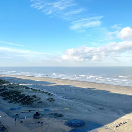 In By The Apartamento