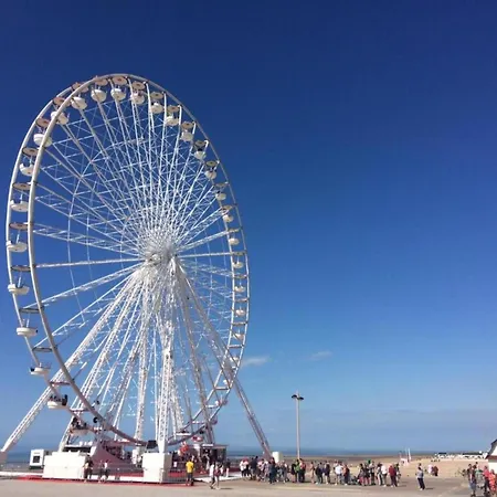 In By The Apartamento